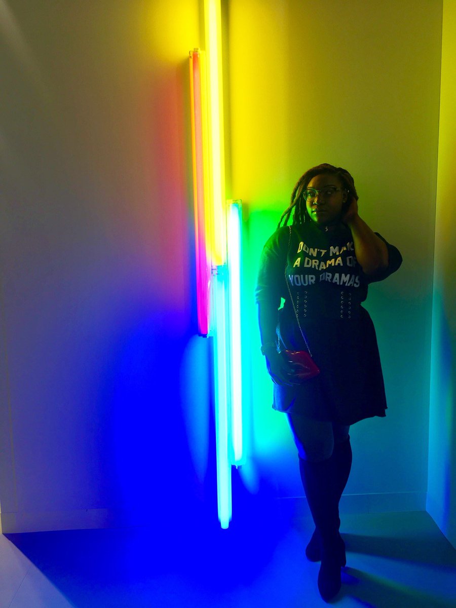 DEVandtheCITY's tweet photo. Happy #StyleThursday! 💋
Have you read my blog post about my Art Basel Miami experience yet?! Head on over to the DATC to read all about it now! Enjoy! ✨
https://t.co/7p1ShZgMr7 https://t.co/6vPdC3qoFM