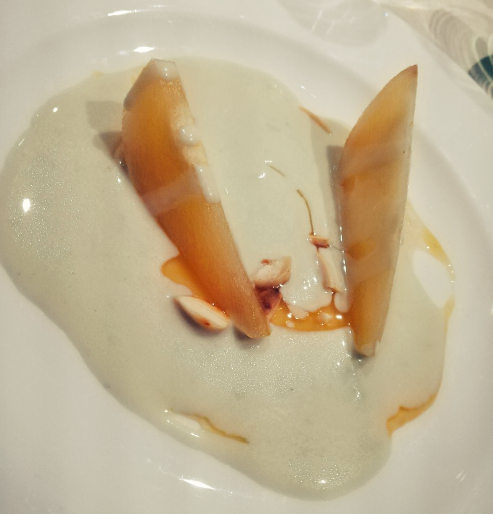 Marco_K18's tweet photo. #formaggiando 
La scarpetta: mostarda di pere e #gorgonzola miele mandorle e servita dallo chef @DanielCanzian
@ArrigoniBattist
#cena #cibo #food https://t.co/HBc6D09slu