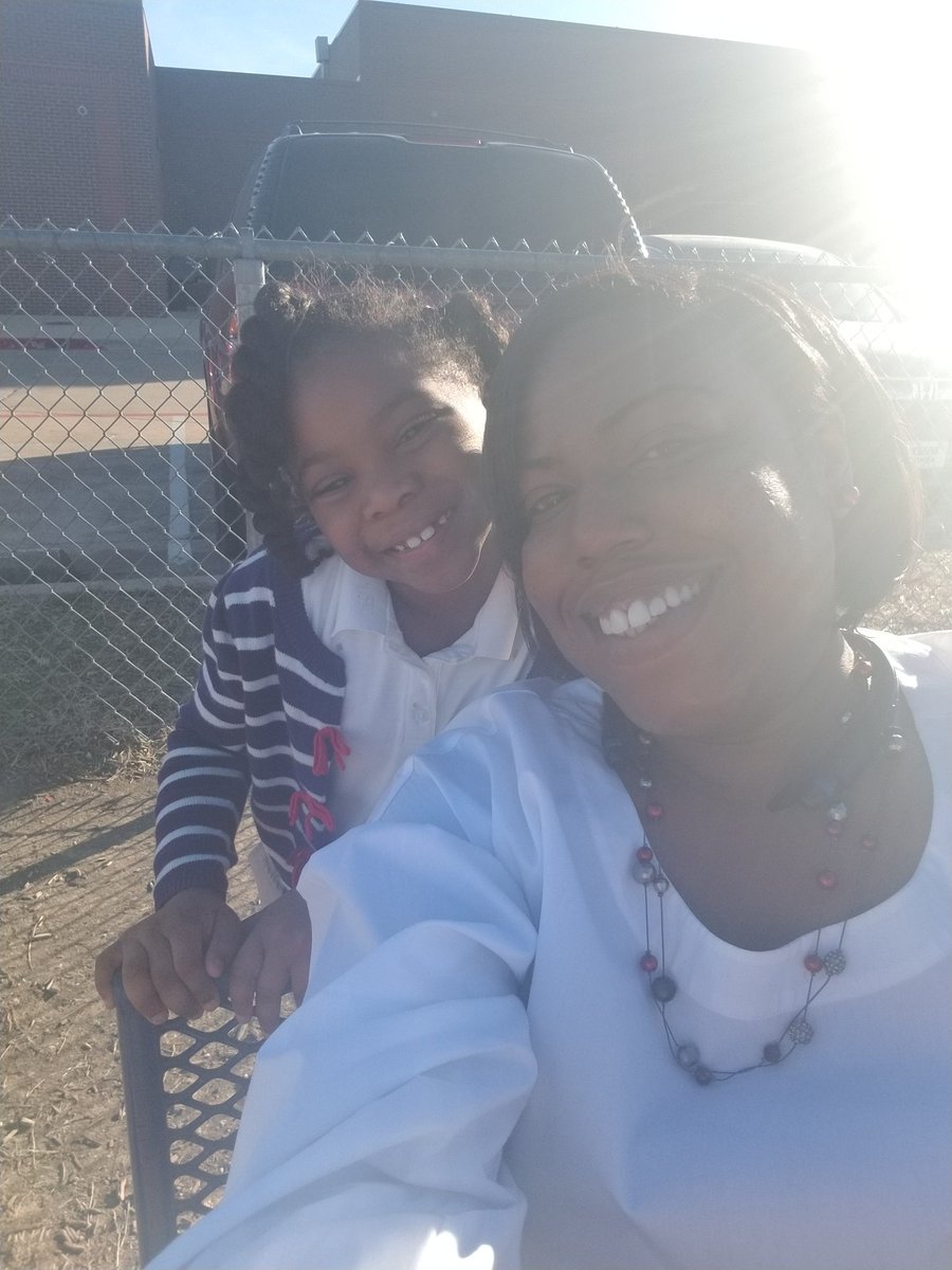 00Jackson00's tweet photo. Even in the eleventh hour of my day, it's still not work!!!
#LoveMyBabies https://t.co/ypSfHkBUzt