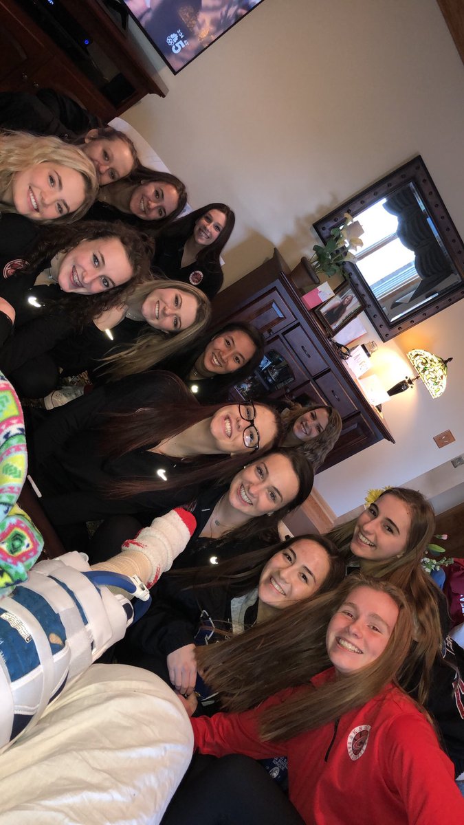 LWCGIRLSBBALL's tweet photo. So much support from the girls bball team ♥️ https://t.co/fi3BL8sLvL