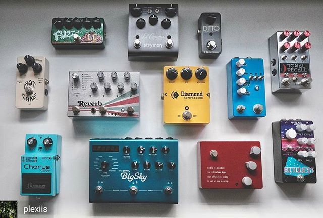 TheRealDrSci's tweet photo. @Regranned from @plexiis -  What are the first three notes of a Rock Guitar solo... "stomp stomp stomp"

#guitarpedals #empresseffects #strymon #zvex #chaseblissaudio #drscientist #crowtheraudio #klon #tceletronics #bosspedals #guitarsolo #strings #pedalboard #guitarstuff #g… https://t.co/cIMWKkGsp0