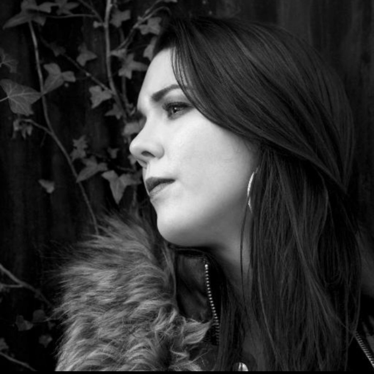 Keywest_Kav's tweet photo. Came across @MariaGreenan1 music this week... Really impressed. Beautiful stuff.. #thealchemist @LaveryAnna https://t.co/rkimDhaem9