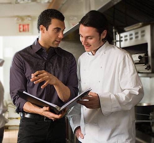 metropolrestpr's tweet photo. Seguimos creciendo y es por ello que se busca Gerente y Cocinero. Importante experiencia en la industria. Enviar resumé a: info@metropolrestaurant.com https://t.co/btlpnpLksr