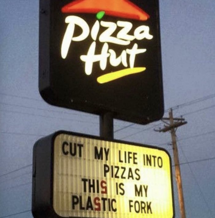 Suddenly #PapaRoach feels totally relevant #nationalpizzaday #pizza (via @fuckadvertisements) <a href="/pizzahut/">Pizza Hut</a>