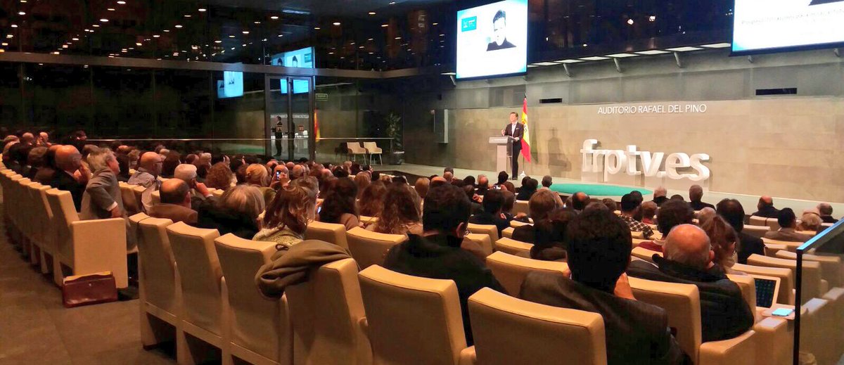 EdicionesDeusto's tweet photo. «En casi todos los rincones del mundo la gente vive más años, con mayor prosperidad, más seguridad y mejor salud. Vivimos la época de mayor progreso de la historia de la humanidad.  #JohanNorberg https://t.co/Pi7LLzQsEH