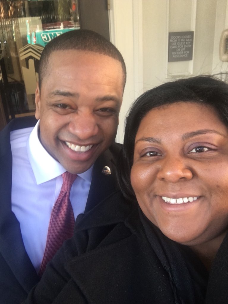 Who runs into the Gov and Lt. Gov in the same morning?! 🙋🏾‍♀️Both were so nice! @MASONGovComRel <a href="/vagovernor/">Virginia Gov News</a> <a href="/FairfaxJustin/">Justin Fairfax</a> <a href="/VirginiaNetwork/">VirginiaNetwork</a>