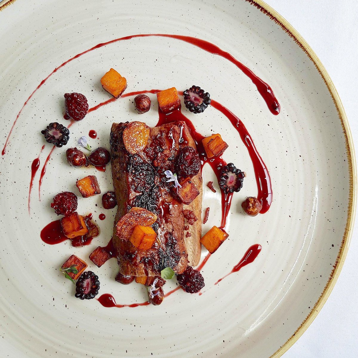 Roasted pork tenderloin with sweet potatoes, hazelnuts, blackberry jus. Follow me on #instagram for more #foodporn #foodlover #finedining #foodstarz #gastronomy #gastronomi #cook #cooking #chef #cheflife #recipeoftheday #goodfood #delicious