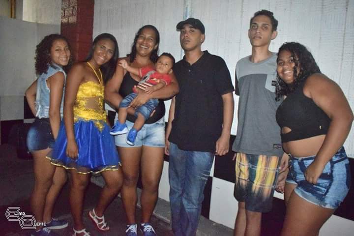 PohaaLuuh's tweet photo. Minha Familia é de loucos, mais é minha familia ntj! ❤ https://t.co/SueyuzAad2