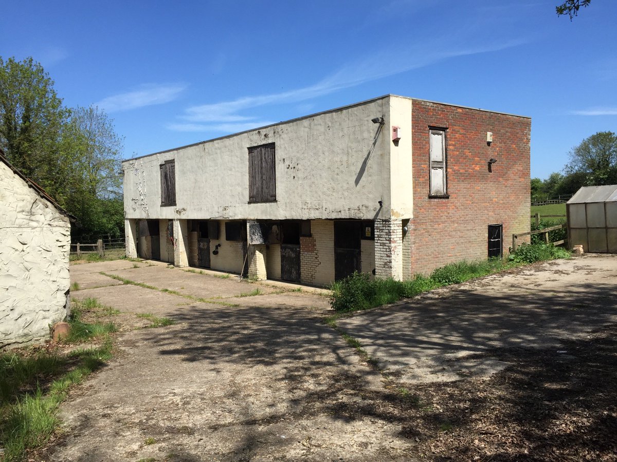 AlexPorter89's tweet photo. Development Opportunity in Letty Green, Herts - Equestrian Property with PP to provide a 3-bed dwelling. GP £750k. Message me for details https://t.co/8GMsjPK1t2 https://t.co/iS9zuEJPn3