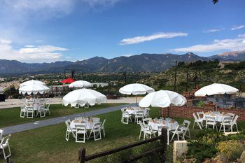 epccolorado_'s tweet photo. An iconic restaurant with one of the best views of Colorado Springs is shutting down.  After 42 years, the Sunbird Mountain Grill &amp; Tavern will be closing its doors for good on Feb. 5. @SunbirdMTNGrill https://t.co/xVCXWUYo3O