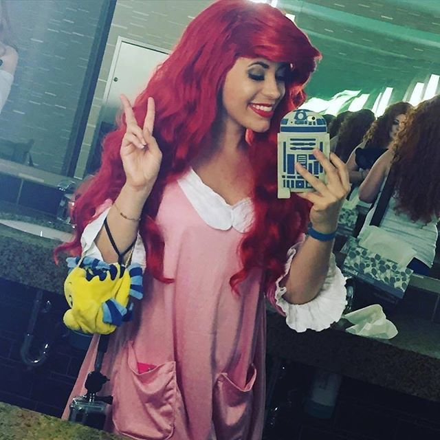 JediManda's tweet photo. Loved this little Ariel nightgown I made a while back. Super cute, and now I need a nap. 💜😴____
______
#ariel #arielcosplay #cosplay #disney #selfir https://t.co/vWoffAwi5N https://t.co/nEnoBtG4ps