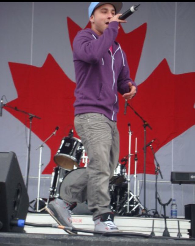 michaelang3lo_'s tweet photo. #OhCanada #MichaelAngelo https://t.co/Ro1Hu77wyK