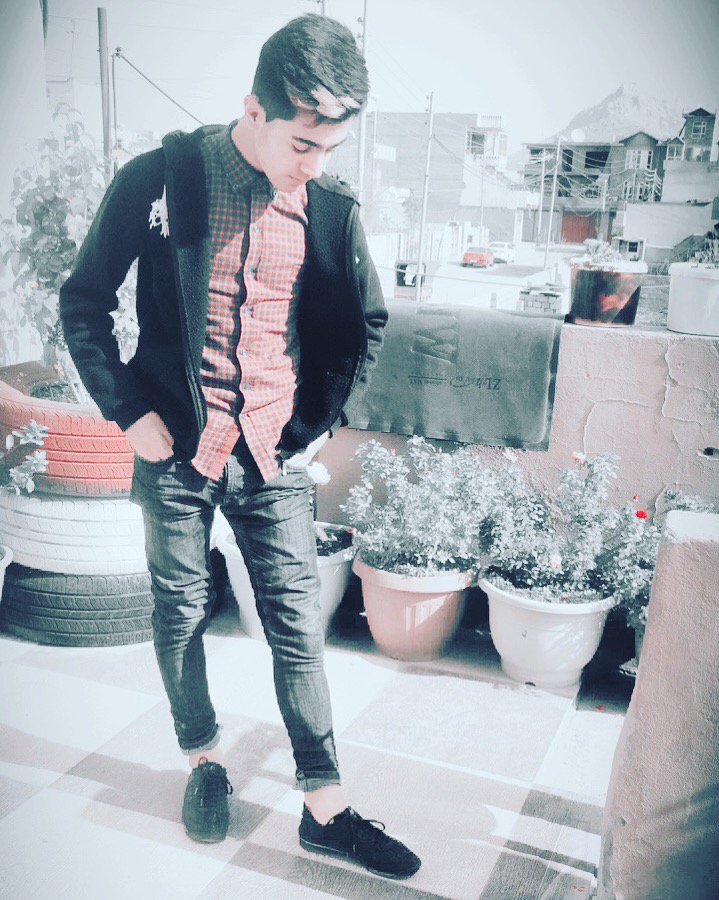 Helalsoran2's tweet photo. #helalsoran #turkishplayer #newstyle https://t.co/QgYBJLIB5a