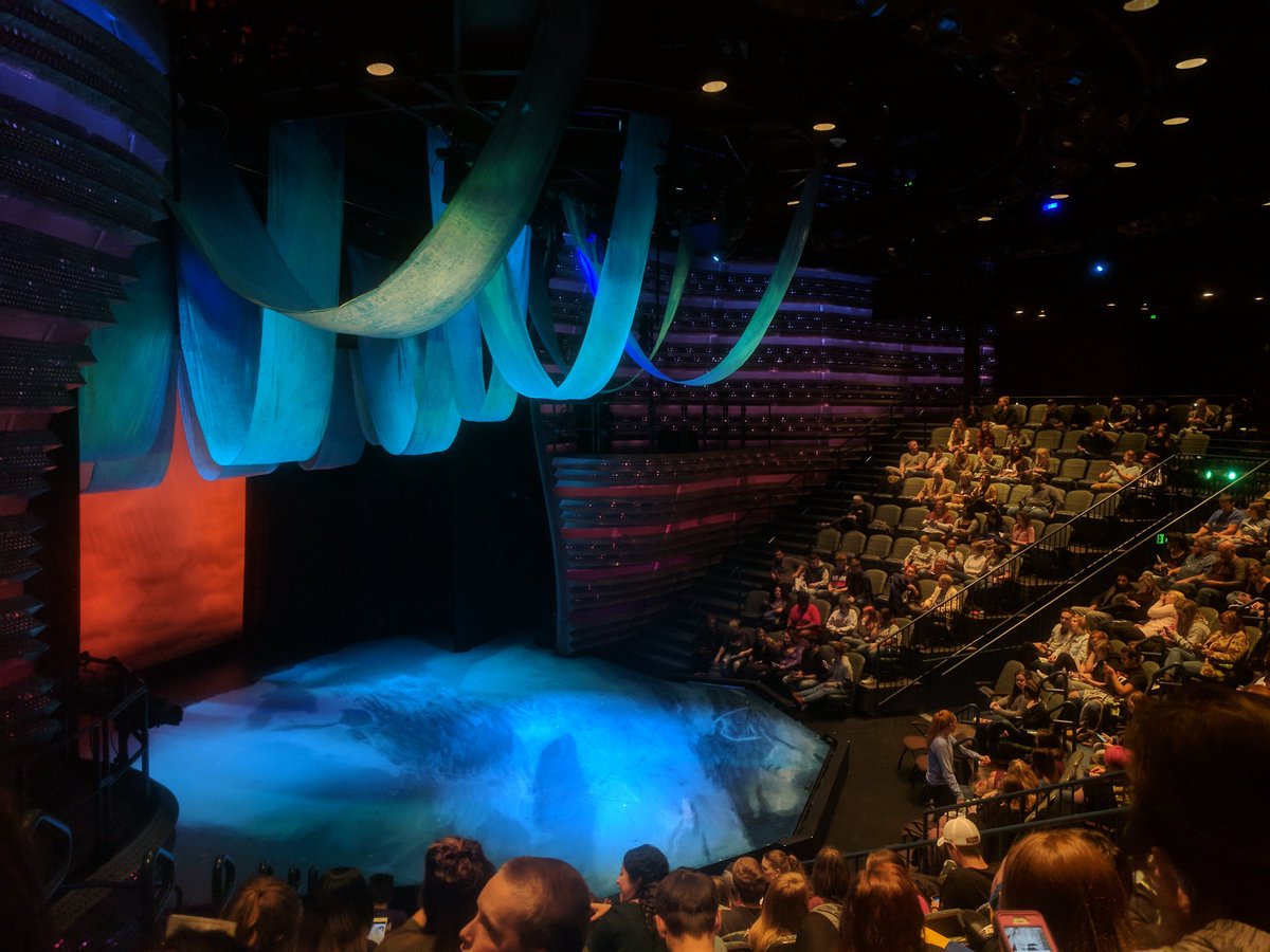 AustinDelano2's tweet photo. The USI Performance Center was completed in 2015 and plays host to multiple shows per year, put on by USI theatre students. #ExploreEVV https://t.co/IscPprCKng