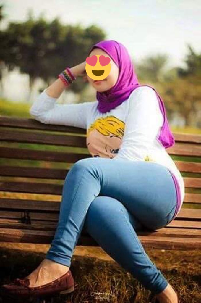 Semogorg3's tweet photo. احا يا بنت المتناكة اعرك وافخادك حلال فشخهم https://t.co/y1eHzAxxa4