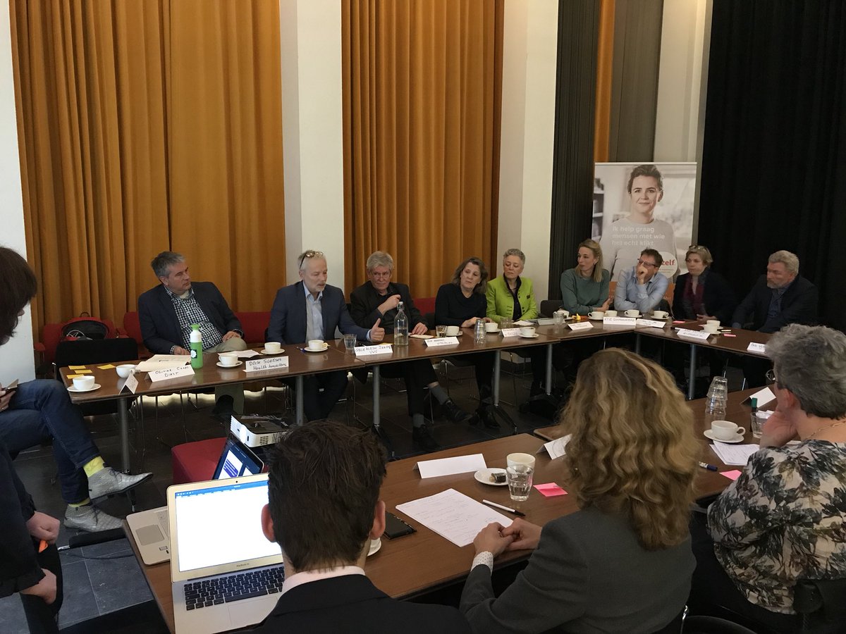 100% opkomst hier in DH Hoe groei je als sociale onderneming in complexe en onvolwassen zorgmarkt? #EHW18 <a href="/Dinstverlening/">Dinst</a> #seniorenkwartet