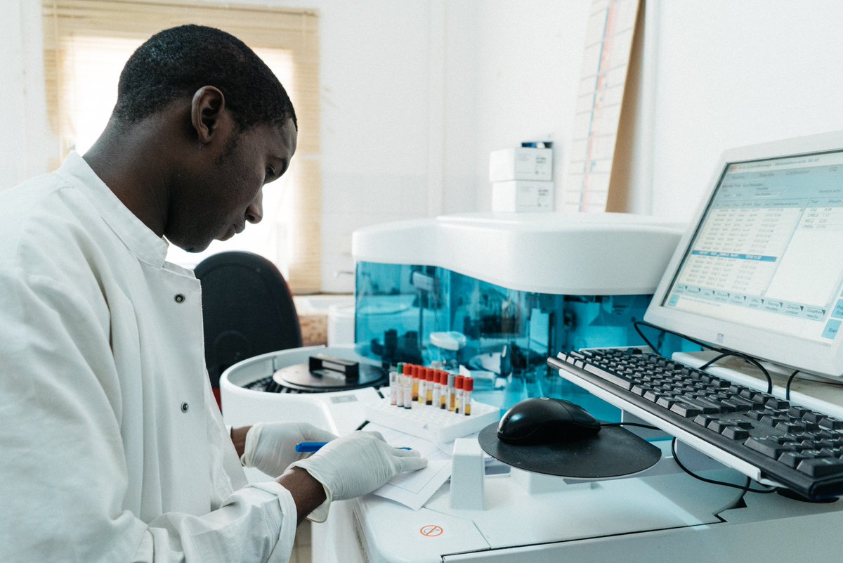 PATHtweets's tweet photo. Pandemics and epidemics take a devastating toll on populations and economies. That’s why PATH has prioritized efforts to help countries prevent, detect, and respond to disease threats. https://t.co/MP3pEnNVGG #wef18 #health4security https://t.co/NBcqVsjWLi