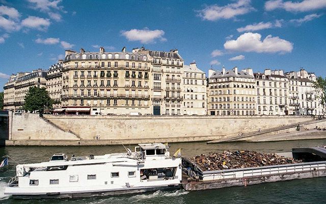 LafFilm's tweet photo. Paris....and trash 1
.
#ibelieveinfilm #streetphoto #streetphotography #street #laffilm #shootfilm #believeinfilm #filmphotography #ishootfilm #filmisnotdead #filmcamera #35mmcamera #35mm #35mmphotography #thefilmcommunity #filmforever  #analog #analogis… https://t.co/L2CutiDKnA https://t.co/yAMYpHWY3Y