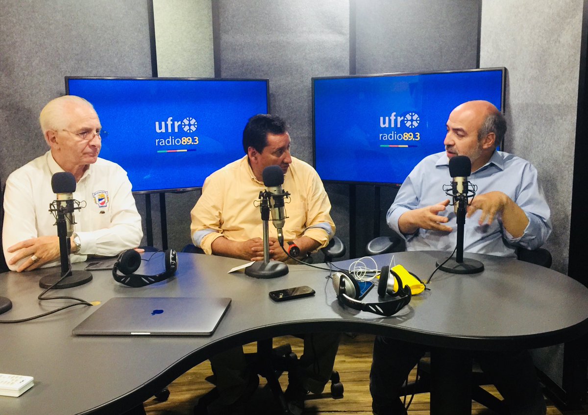 En UFRO radio 89.3 fm, informando sobre convenio de aporte a Bomberos de la región, donde clientes podrán apoyar a nuestros voluntarios a través de sus cuentas de agua #estoesporti