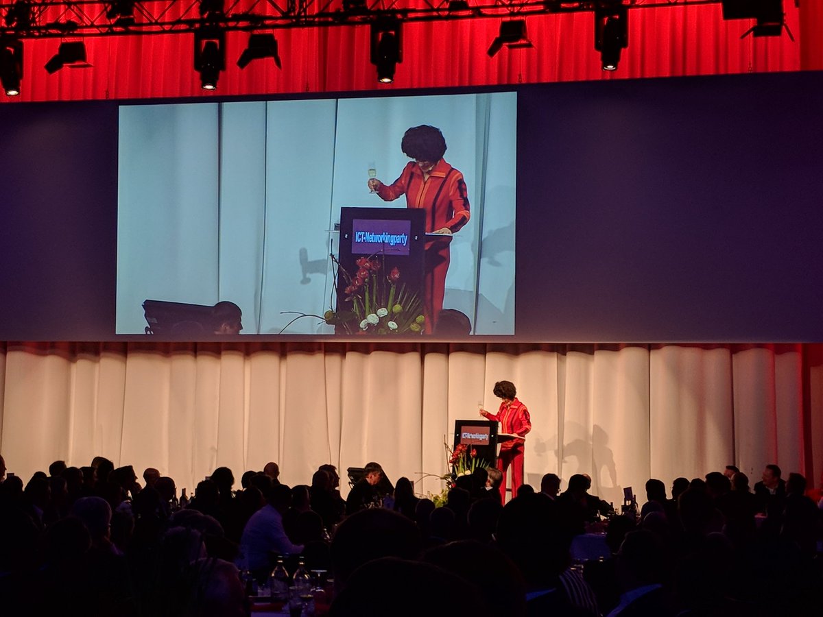 ncx1701d's tweet photo. Helga Schneider glaubt an den siebten Himmel und nicht an die iCoud #ictnetworkingparty https://t.co/sL6xaz5aaM