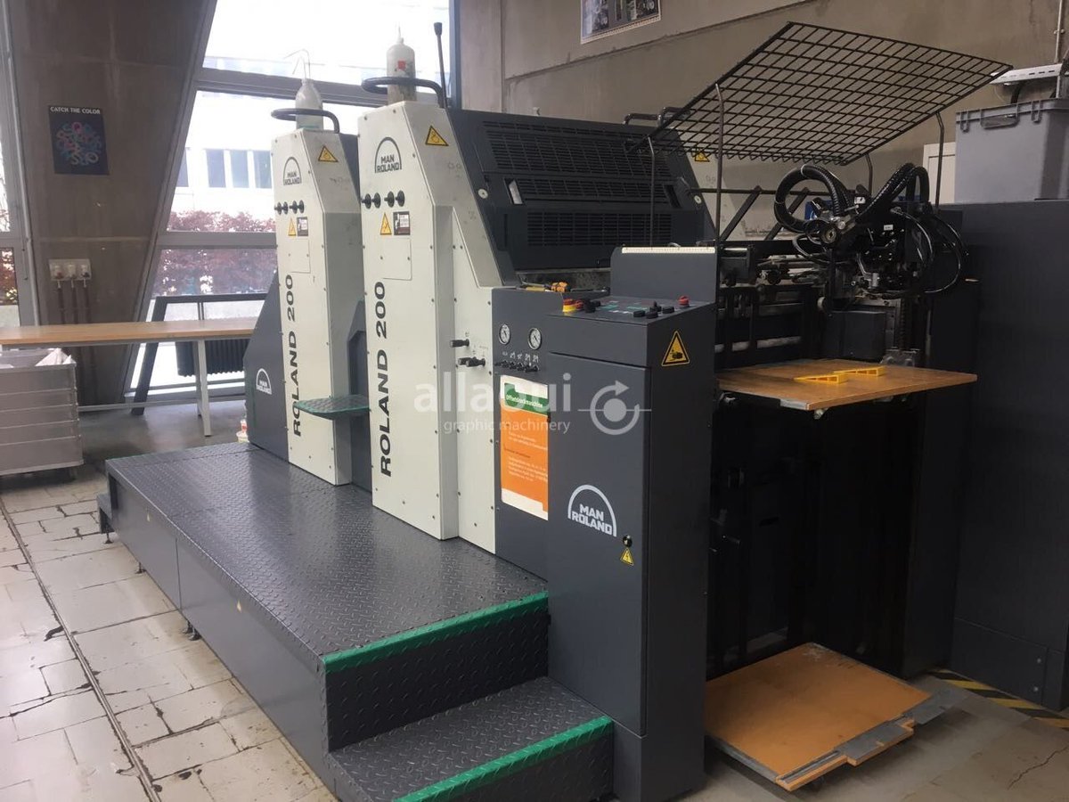 AllaouiGraphics's tweet image. With only 900,000 impressions this #Manroland #offsetpress is an extremely rare pre-owned #2color #printing machine. The press has just arrived and is in mint condition! buff.ly/2n1XTgK