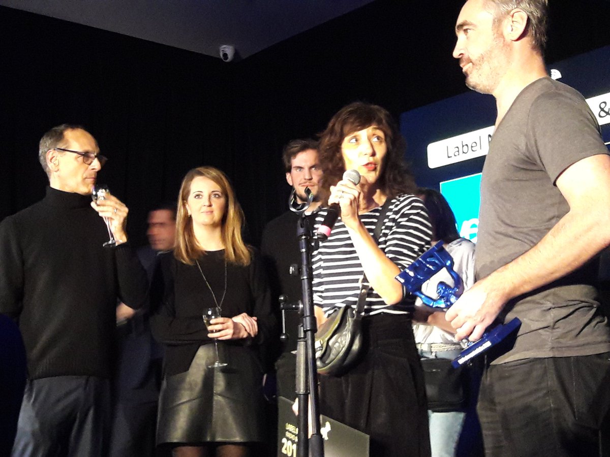 RadicalHystery's tweet photo. .@WEAMusic label n°1 en radio et télé en 2017, reçoit son prix aux #AirplayMusicAwards de @Yacast_Officiel https://t.co/fGkZNCLSl4