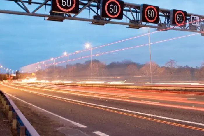 yorkshirepost's tweet image. Harsh? Drivers are to be fined for driving over 70mph on this stretch of Yorkshire smart motorway

trib.al/1uupWzJ