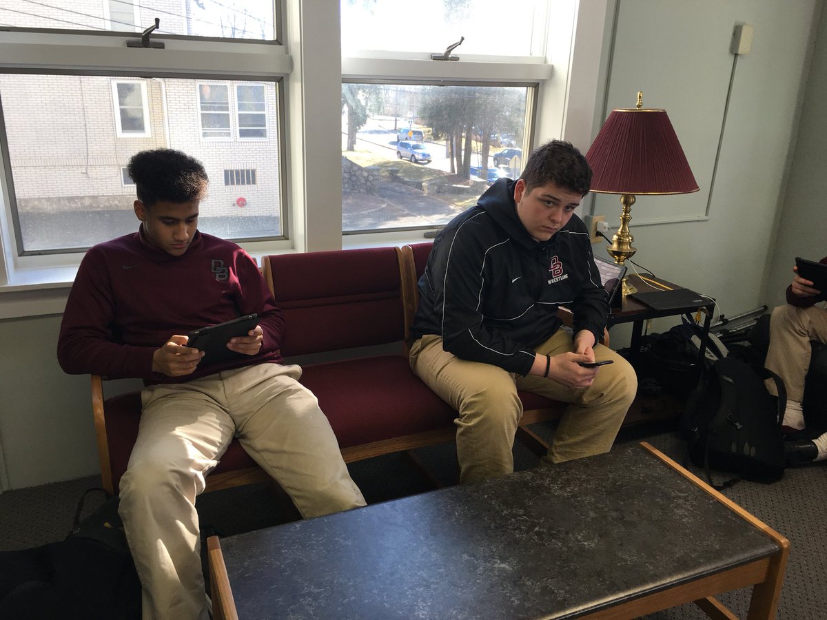 libbieguy's tweet image. #smartandstrong Football Hall