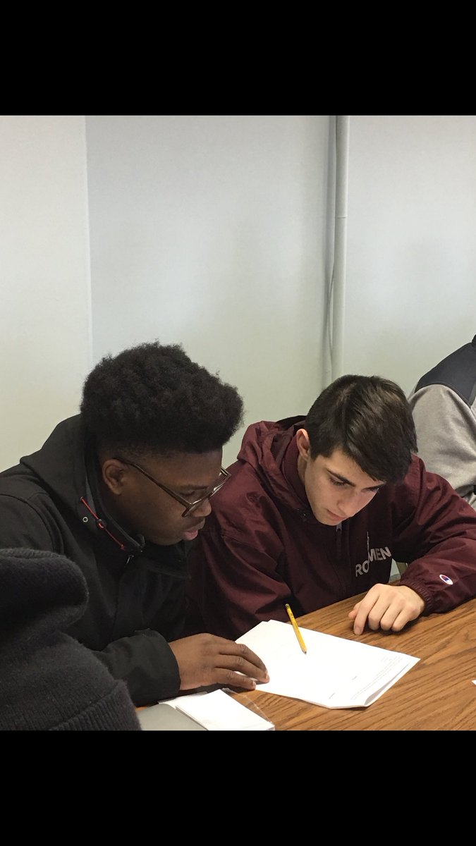 libbieguy's tweet image. #smartandstrong Football Hall