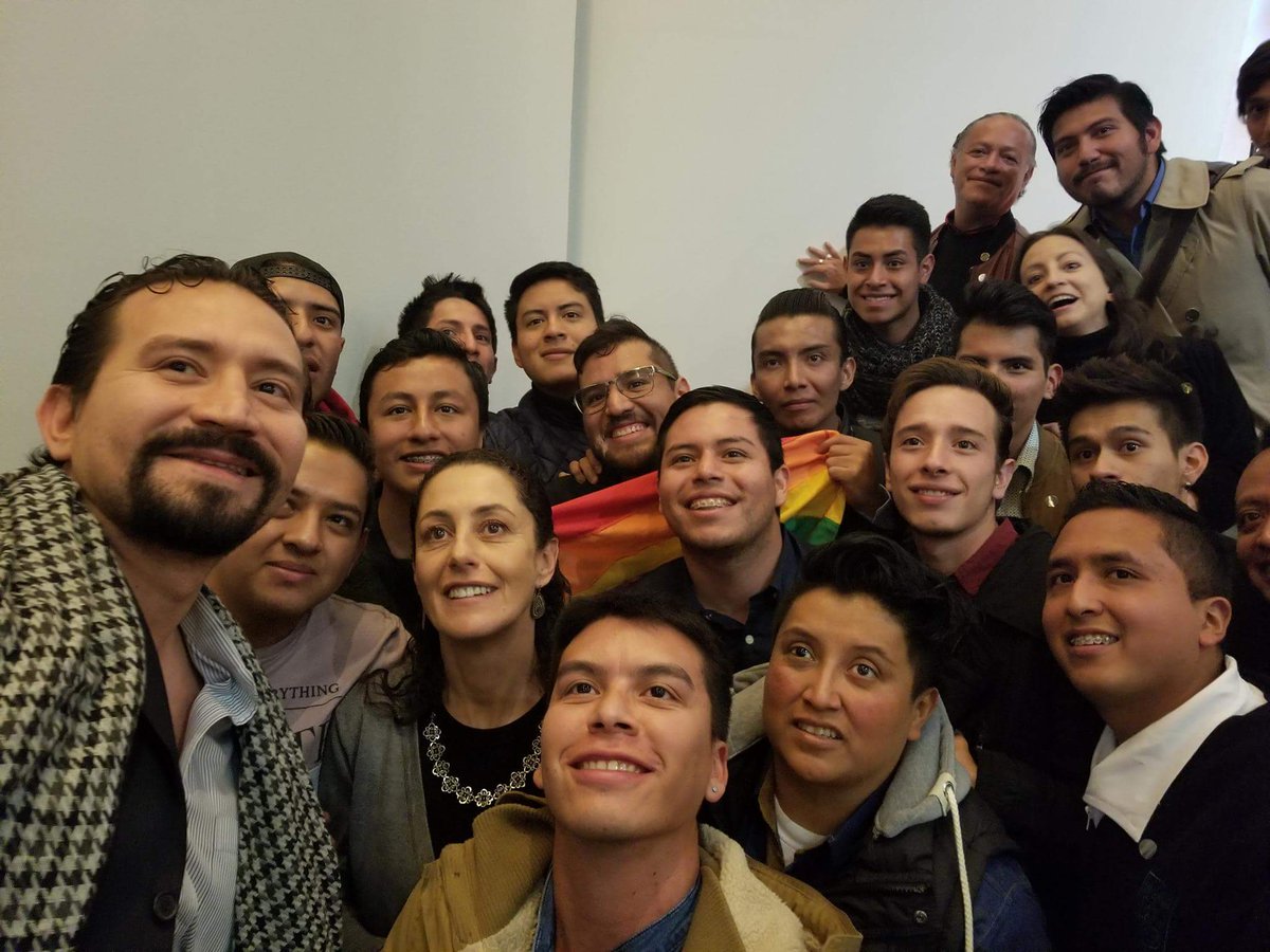 MIEF_WRATH's tweet photo. Dra. @Claudiashein en encuentro con gente de la Diversidad Sexual, refrendó su apoyo y garantízar DDHH y seguridad a diferentes minorías y Diversidad.
Sumando esfuerzos VS las violencias: de género, violencia a comunidades y a miembros LGBTTTI+ ¡Por convicción luchamos! 🌈 https://t.co/Xzd8XTAYVr