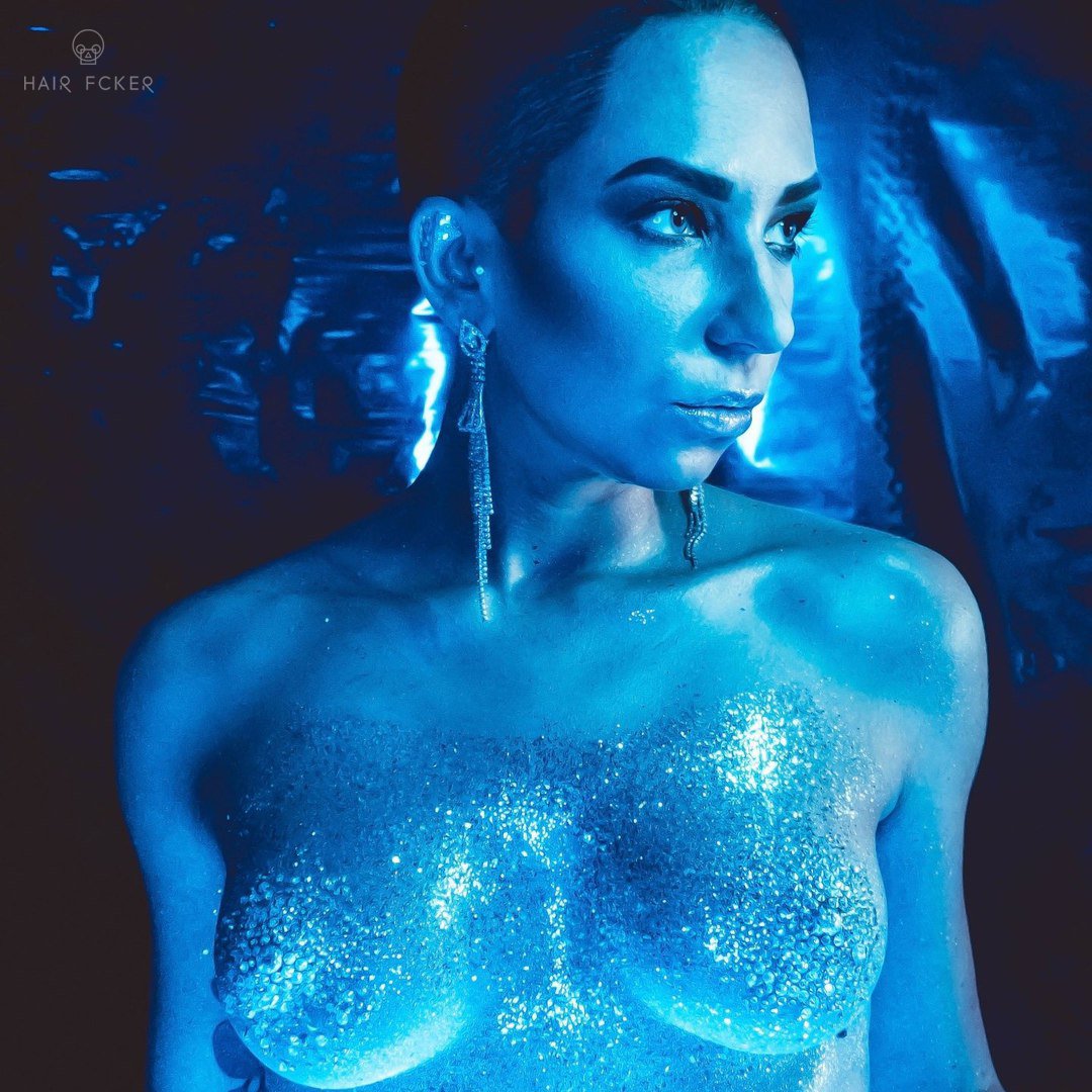 Hair_Fucker's tweet photo. #Hair &amp; Model: Julia Dmitrievna 
#Makeup &amp; Accessories : Son'ka Bokalova
#Photo: Kat'ka Moskvinova
#Left_boob : Jura Tkachenko
#Inspired_by : Elli Khaibullova 
#Location : BADHAIR COMPANY

#hairfucker #hairbrained #aidhairs #style #spb https://t.co/ITweu32Mzw