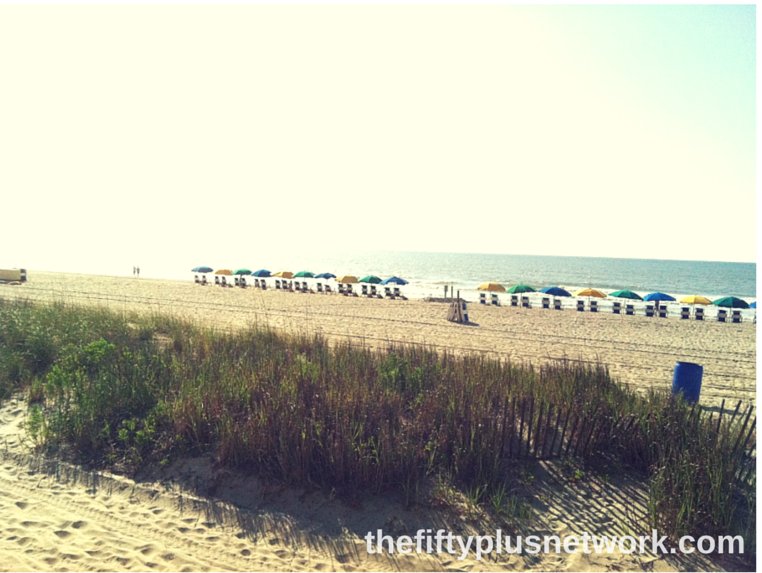 the50plusnetwrk's tweet image. 5 Ways to #Refresh &amp;amp; #Rejuvenate at the #Beach! #fitness thefiftyplusnetwork.com/?p=544 #midlife