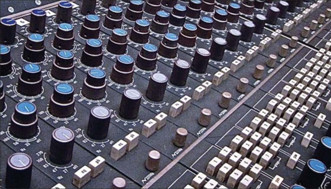 Just ordered new business cards with Neve Knobs as cool gear shot. Vistaprint has discounts if you click on this link: reward.vistaprint.com/go.axd?ref=GTZ…