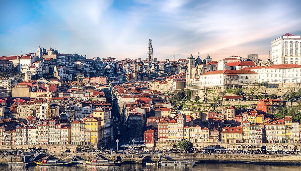 Best_of_PT's tweet image. Expat Insider 2017: Portugal stands at #1 for best quality of life in the world for expats. Further details: bit.ly/2eSHCai
