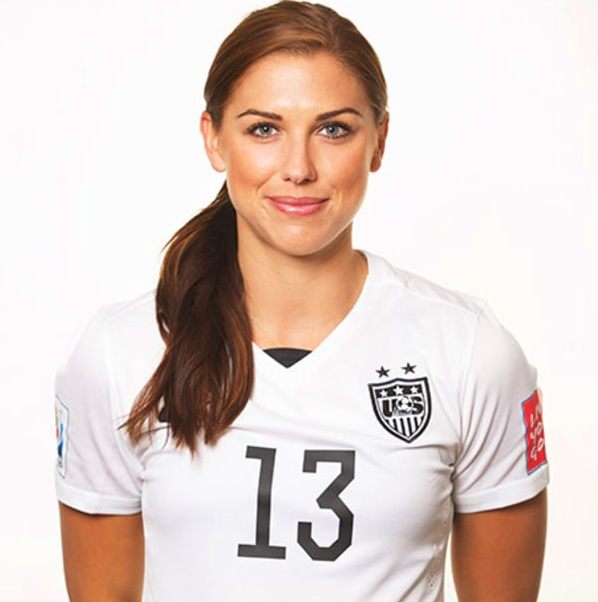 Guzinpenna's tweet photo. Ou na moral, Alex Morgan nem é gente, é um anjo na minha vida, ainda por cima joga com a 13 irmão, isso é um sinal #VH13 #AM13 https://t.co/jJ76mjCHI3
