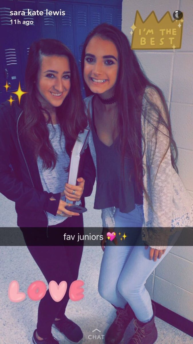 jojokerrigan's tweet photo. Happy happy birthday to my girl @annarakes11 🧡🎉🎨 sometimes I wonder if I would’ve actually survived high school w/o u lmao.  #swagginmathgroupforever 🚶🏽‍♀️🚶🏽‍♀️🚶🏽‍♂️ https://t.co/OZFMUjalI8