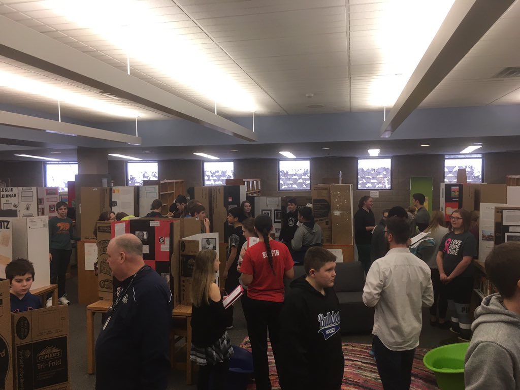 JMMaldonadoP's tweet photo. What an amazing @MNHistoryDay peer review! @ErickBoe #SPPSinspiredlearning #collaboration https://t.co/zJxqqY5NA0