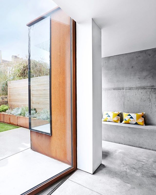 Style_by_Lucy's tweet photo. Wonderful day shooting at this incredible location today! Photo via @shootfactory #interiorstylist #interiorstyling #londonstylist #londoninteriorstylist #concrete #concreteinterior #windowseat #rustywall https://t.co/6dRQfgY9sD https://t.co/vThqRv8rAB