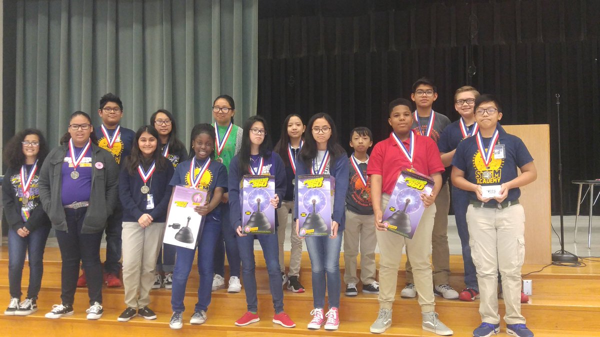 Msbjonesclass's tweet photo. Congratulations to the @AliefISD STEM fair winners! It was such a pleasure @YgbInt! The future in @aliefstem
looks pretty bright💚 https://t.co/4UbZETbdEU
