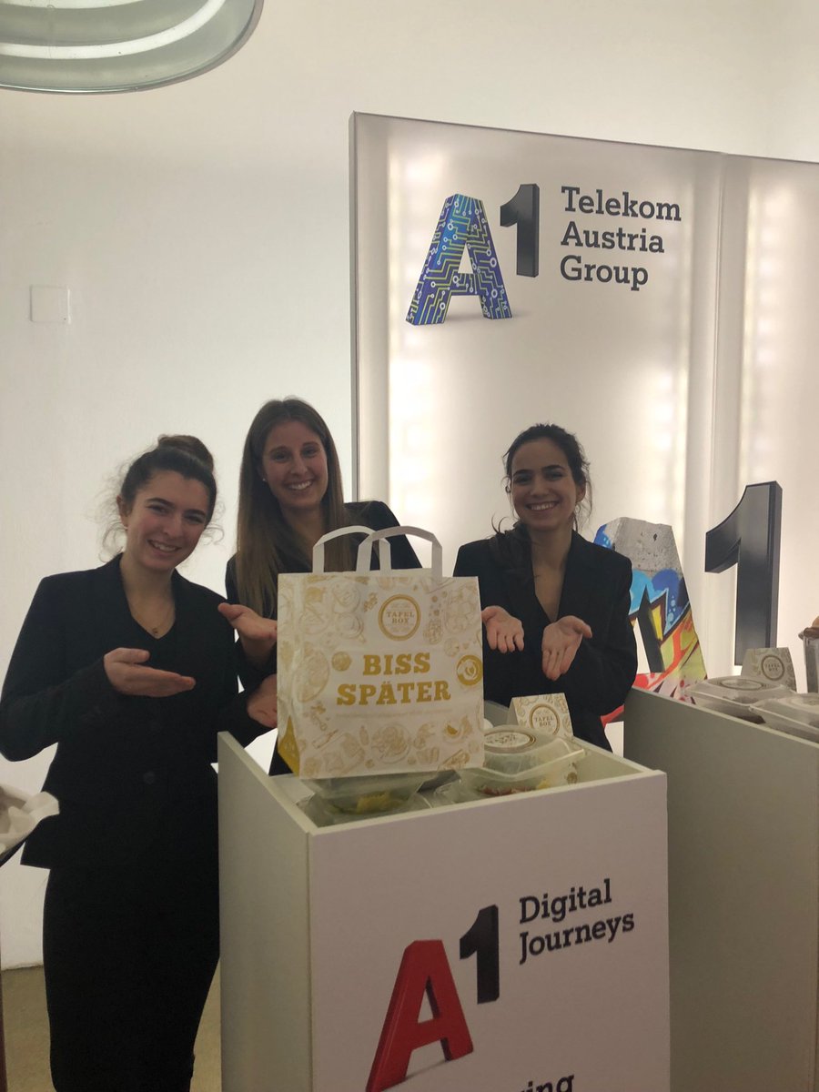 Das nenn ich mal ein anderes Give Away - well done <a href="/TA_group/">A1 Telekom Austria Group</a> #a1digitaljourneys. Nice midnight snack after a great event :-) Danke @wiener_tafel