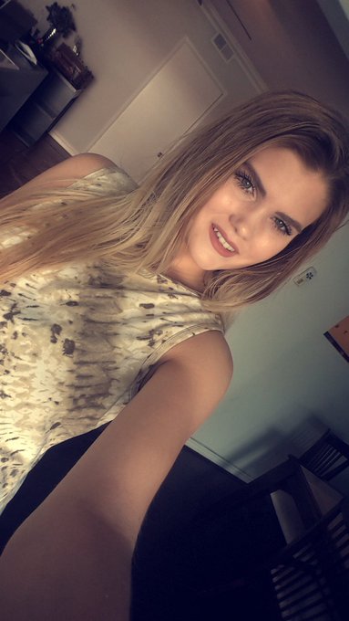 Good afternoon everyone 😀 https://t.co/oiQsJvISWU<a href="/tag/manyvids"class="tags"><span>#manyvids</span></a><a href="/tag/mvsales"class="tags"><span>#mvsales</span></a>