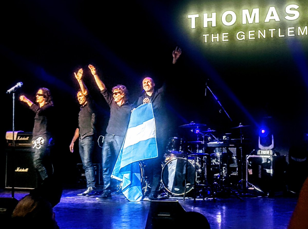 mkgallicchio's tweet photo. INCREIBLE @ThomasAndersGoM en @teatrogranrex #ModernTalking #Argentina #ItaloDisco @lolabarredo @Lolcomunicacion @marioverondj @bbsanzo @capoferraro @AlePontLezica @R80fm @Disco_Italo @ModernTalking_ @moderntalkingcl @ModernTalkingRu @ModernTaIking https://t.co/EQ9AA617FC