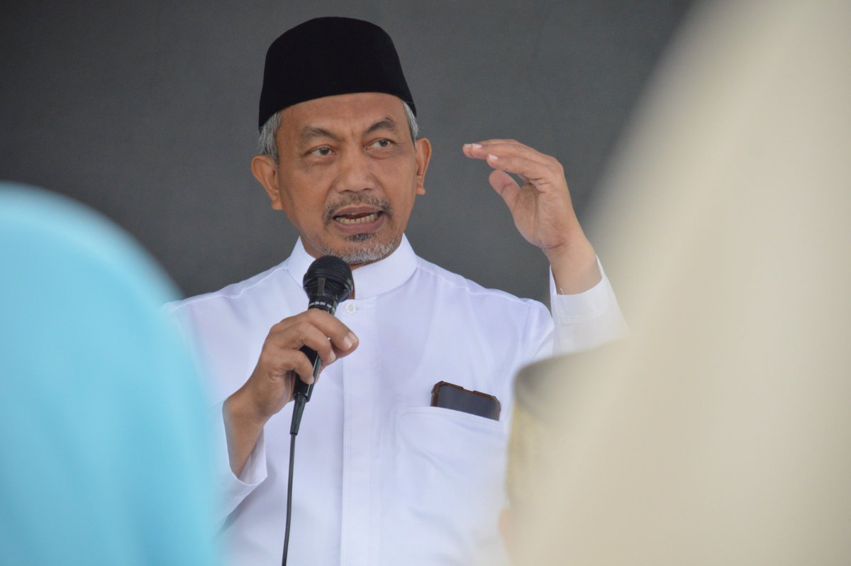 humasbekasikota's tweet photo. Wakil Wali Kota Bekasi H. Ahmad Syaikhu meresmikan 212 Mart di Jatisampurna sekaligus memberi santunan untuk anak yatim piatu, Jumat (26/01) @syaikhu_ahmad @pemkotbekasi https://t.co/XCAey2qes4