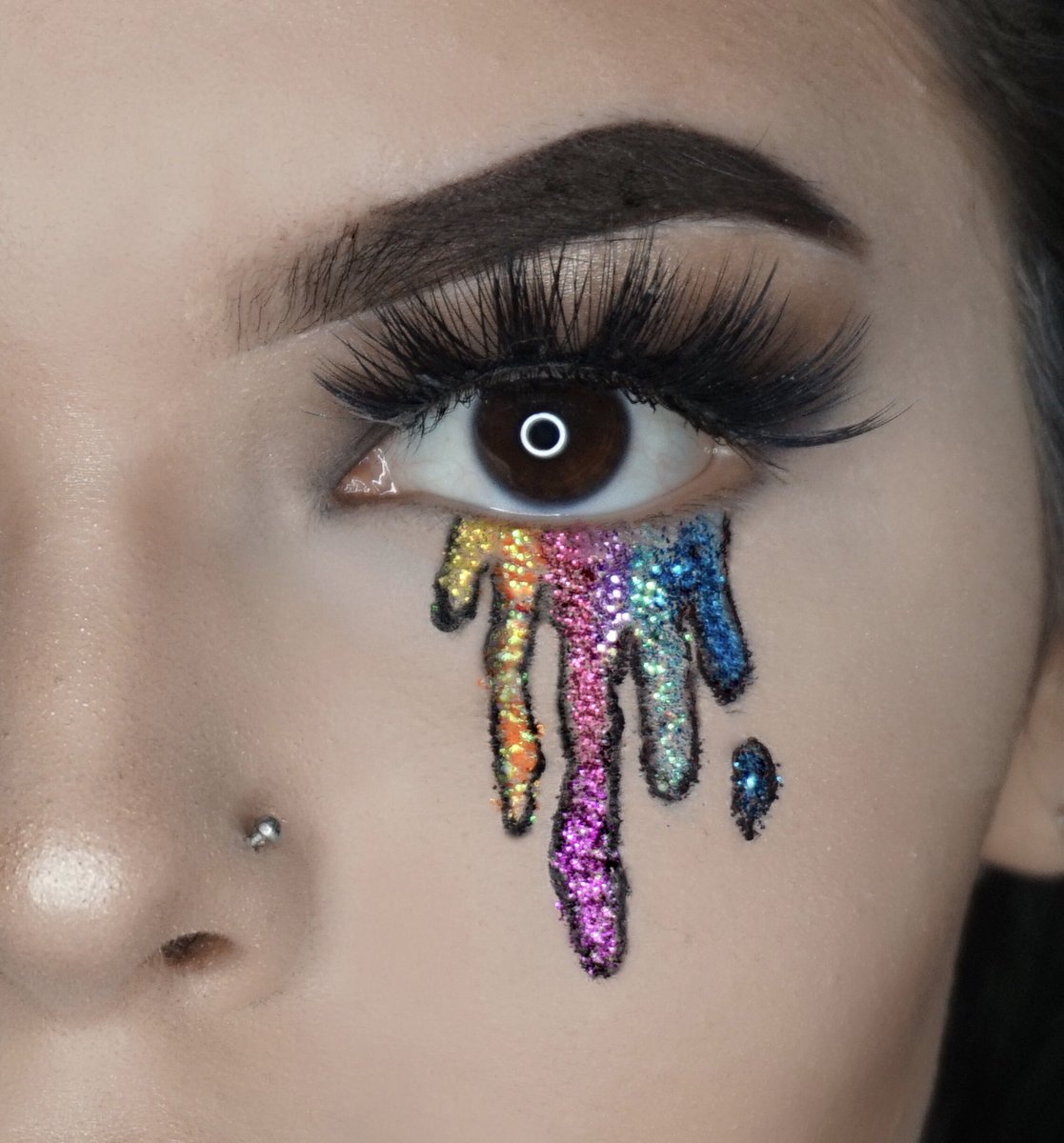 glitterix's tweet photo. ima stay in my zone, ima keep doin me. @THallMp3 #albuminspired #makeup https://t.co/dmn2HEvVzs