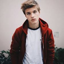 NateJacob's tweet photo. When im going out with my girlfriend https://t.co/bxCJsEpAHw