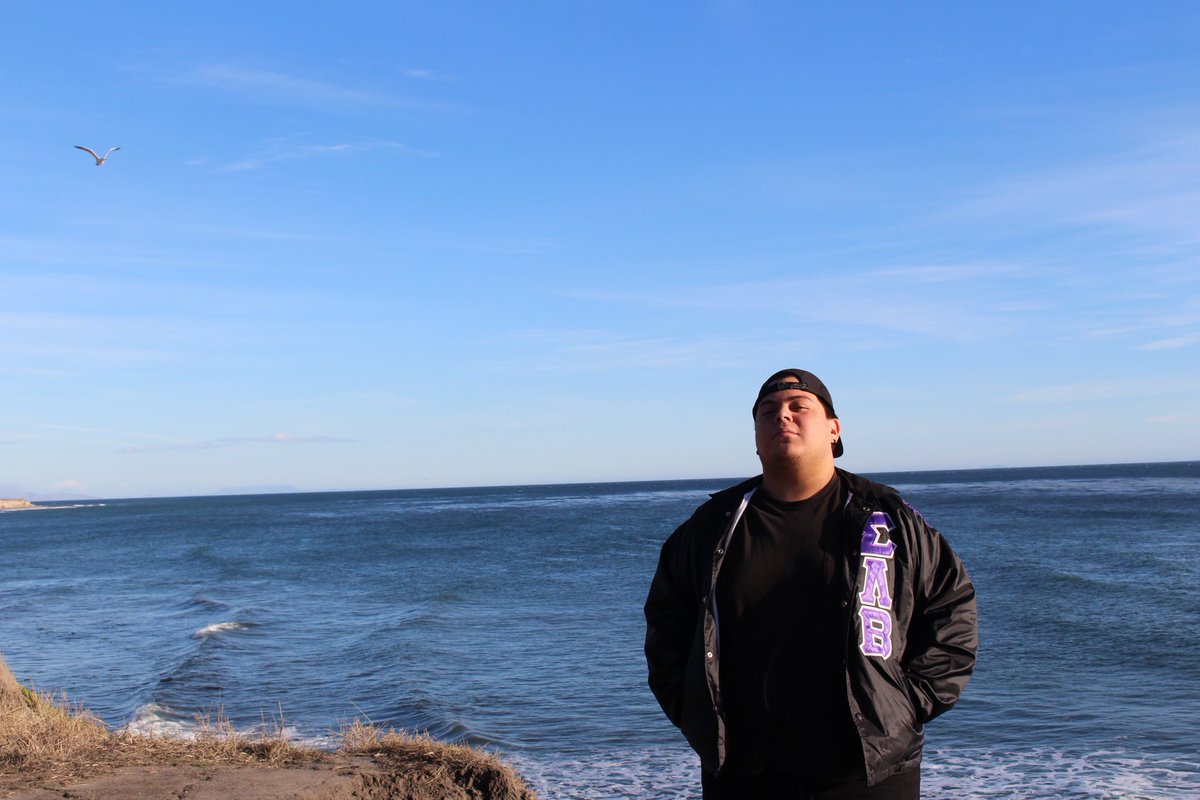UCSBBetas's tweet photo. Before the day ends, The Oh So StunninG ฮฃฮ Chapter wishes our #XtraXucioXiLine Sexy Trรฉ ๐๐
#40 Francisco "Zeus" Hinojosa A #HappyBirthday !๐๐ We love you and hope you had an amazing day ๐๐พ๐ #SigmaLambdaBeta #SigmaGamma #UCSB #ThatNiceAndThickBeta #SandwichMaster #Subguey https://t.co/amUtlz8l07