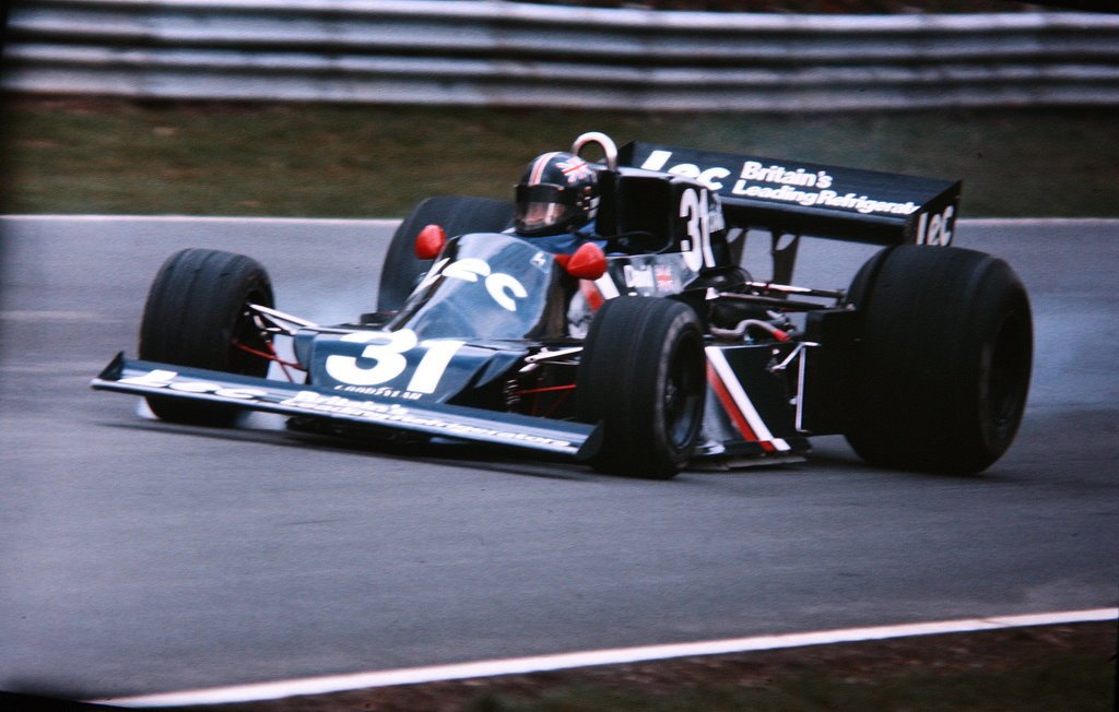 Carhack89's tweet photo. #F1 #Formula1 #OnThisDay #OTD #TalDiaComoHoy
26 JAN
David Charles Purley (1945 β 1985 β ) π¬π§ (Teams #LEC_Refrigeration_Racing CRP1; #Token_Racing RJ02; '73/'77) Born 73 years ago today.
#HappyBirthday https://t.co/c7tLx8zcSR