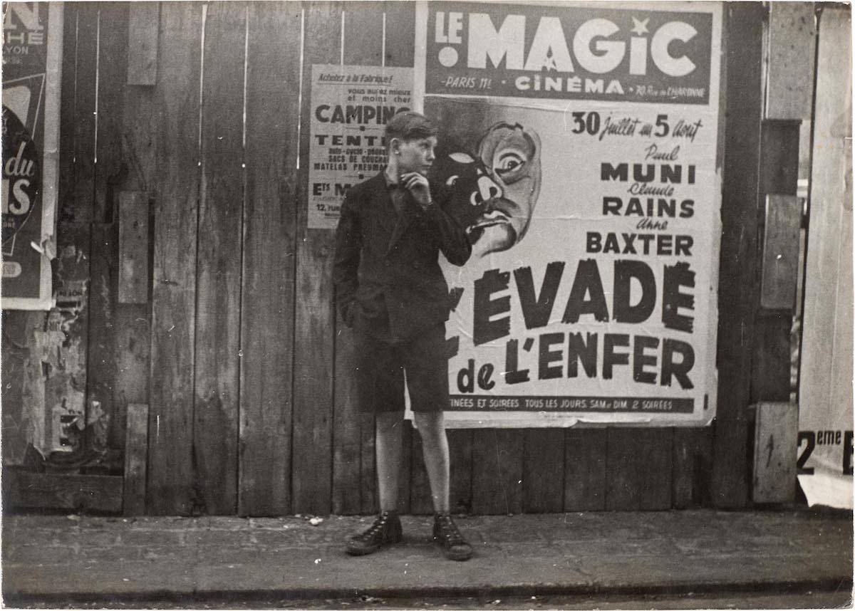 mymodernmet's tweet photo. Guy Bourdin’s early unpublished photos from the streets of 1950s Paris. https://t.co/ZNyrLSTC8S https://t.co/n75SRume4v