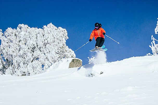 m_chalet's tweet photo. #HappyAustraliaDay   #2018 #Special 15% off today only stay@mountainviewchalet.com.au @PerisherResort #Smiggins #Skiing #Snowing #familytime https://t.co/BsV7fp2bRN