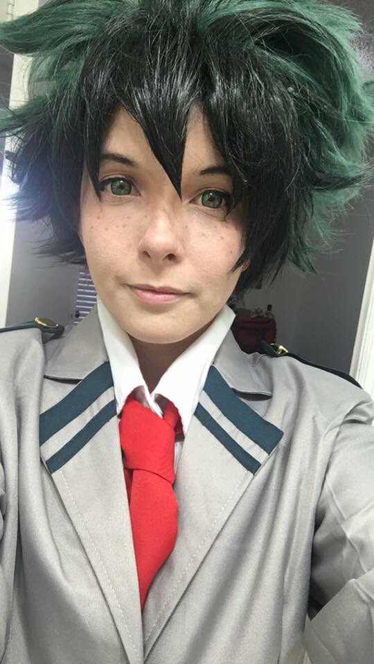 CJStarry's tweet photo. #iruincosplay because I’m a short, femme-looking NB person that identifies more closely to male, but still cosplays female AND male characters, whether or not I pass! I often cosplay crap nobody cares about (like my d&d charas & BL anime from 2001), & I don’t even have cleavage!! https://t.co/EpbmsWoavQ